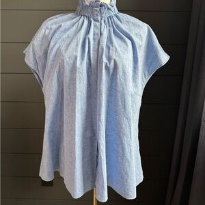 Tuckernuck Pomander Place Blue Chambray Button Down Flowy Blouse Cotton/Linen